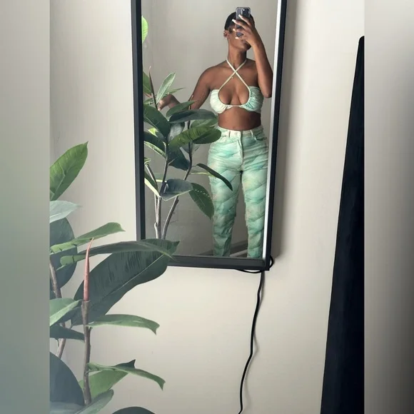 Boohoo 2 piece set - Picture 3 of 3